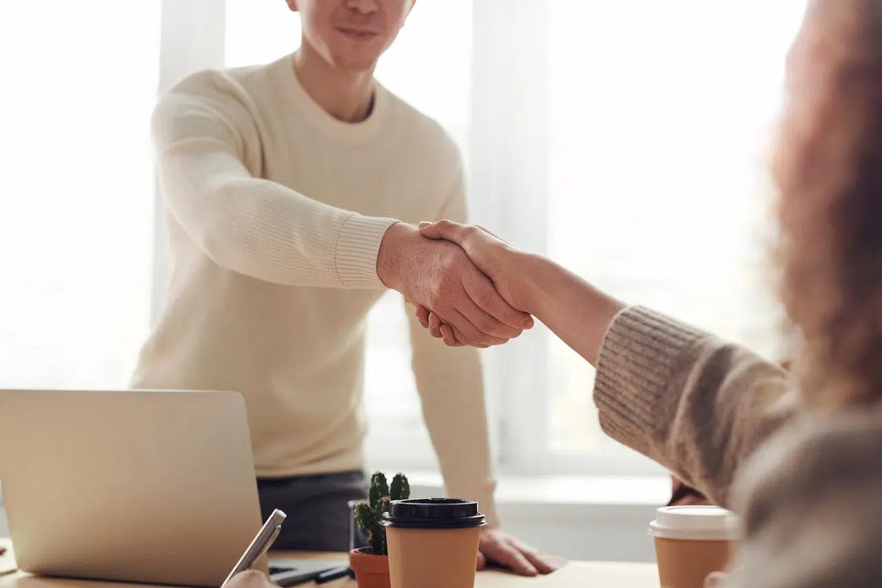 Expert negotiation support